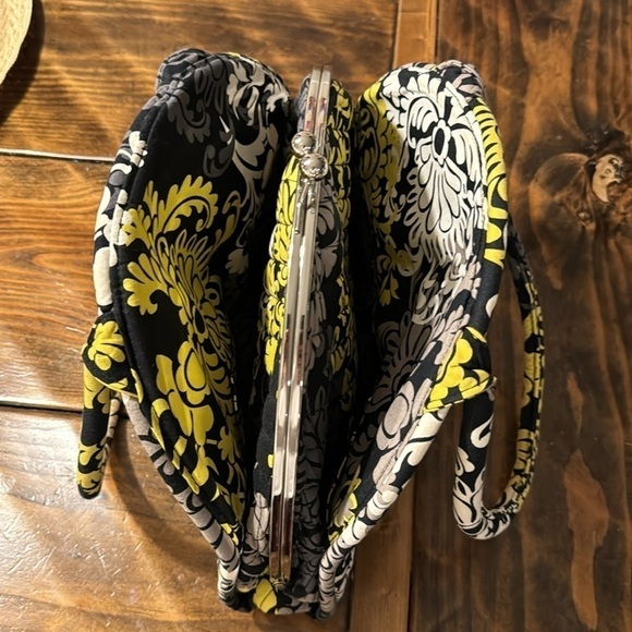 Lovely Vera Bradley Eloise Kiss lock RETIRED satchel black/yellow/tan/white - Picture 13 of 13